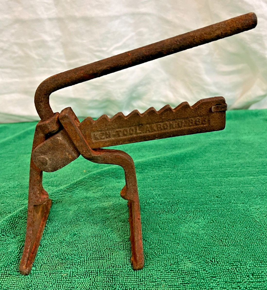 Vintage Ken Tool Akron, Ohio nSmall Tire Bead Breaker B63