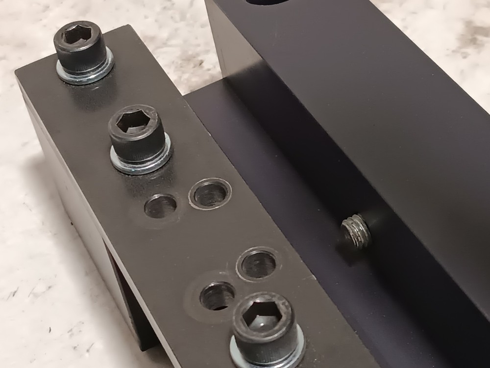 Specialized machining tool, assembly part, clamping handle, milling, jig, lathe?