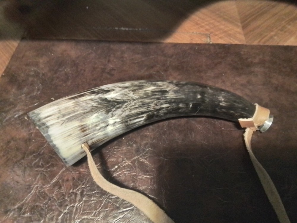 AUTHENTIC 11" LARGE BLACK POWDER HORN FUNCTIONAL OR DECORATION CORD STRAP