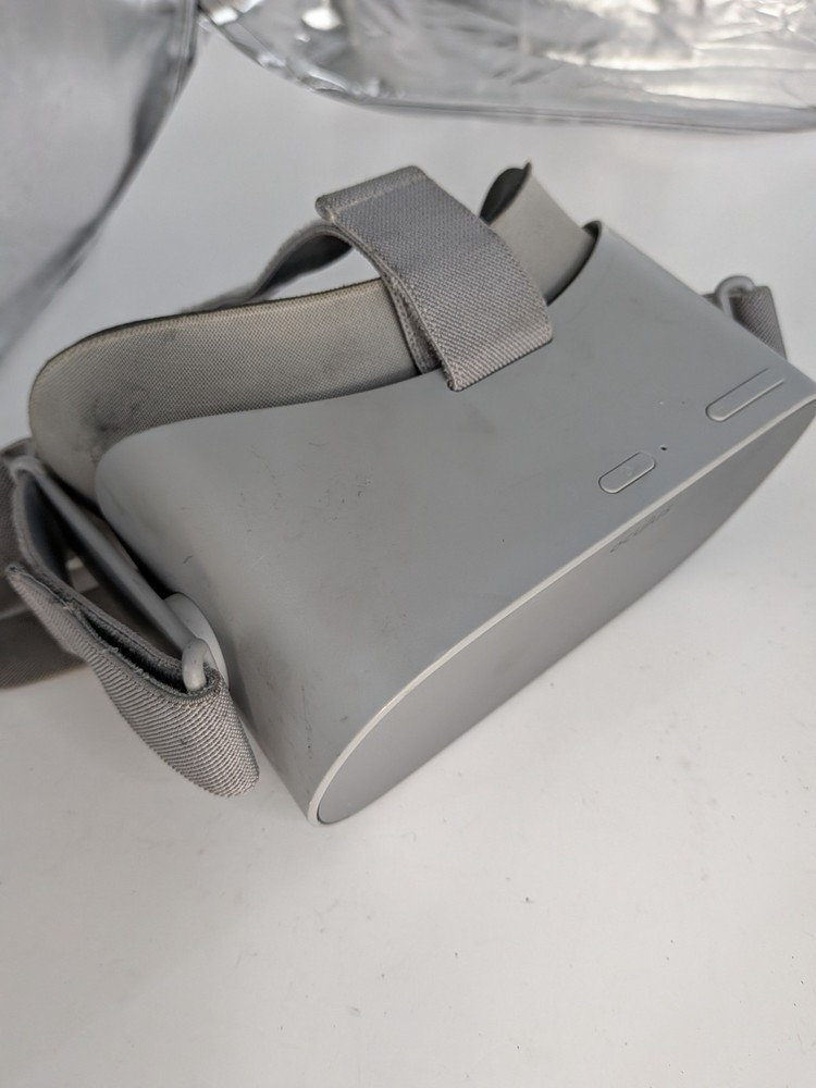Meta Oculus Go Standalone Headset SOLD AS IS Unknown