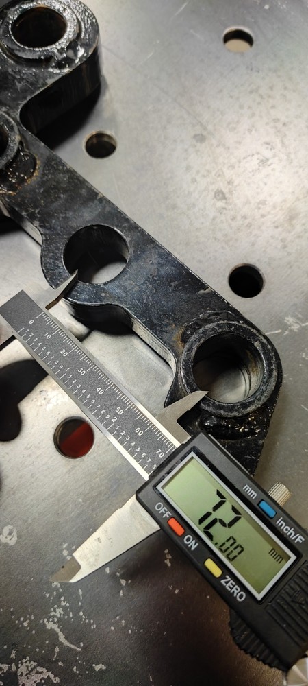 Mini Excavator L-Shaped Bracket Hydraulic Thumb Clip 3-Hole Attachment