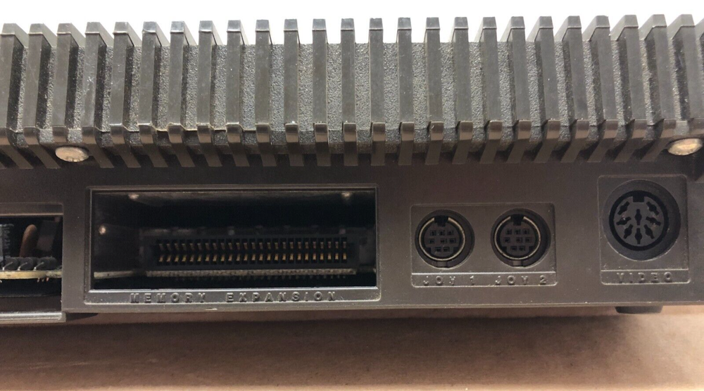 Vintage Commodore Plus/4 computer with Original box / INTEGRATED SOFTWARE MANUAL