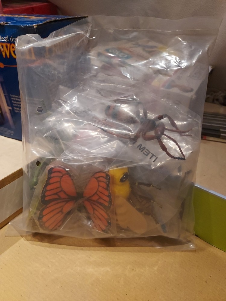 Learning Resources Jumbo Insects I Fly, Ant, Bee, Ladybug, Grasshopper,