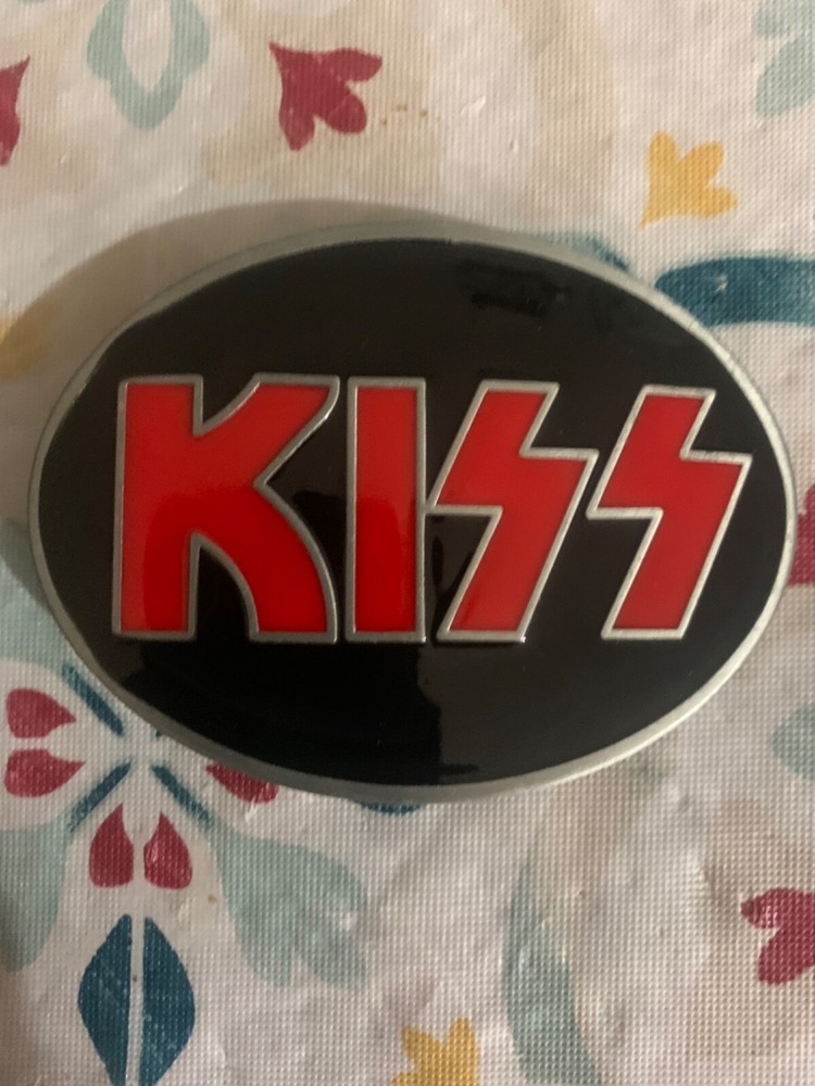 KISS Belt Buckle Red Oval Rock N’ Roll Band Music Logo KISS Concert Tour