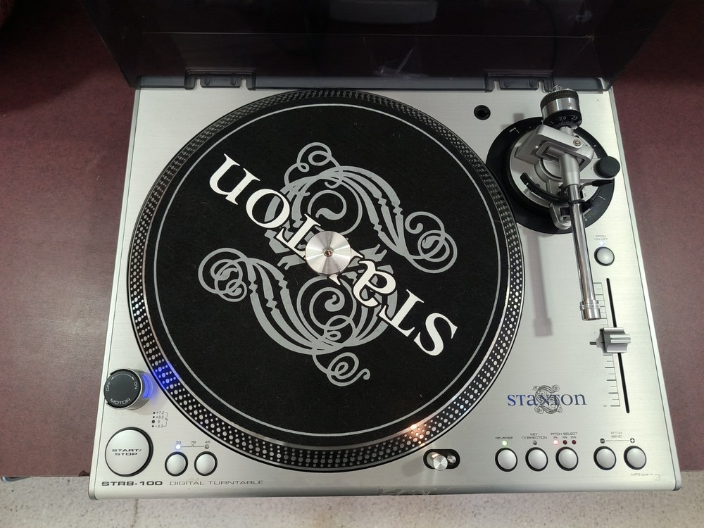 Stanton STR8-100 Digital Turntable, Power Tested, Needs Needle