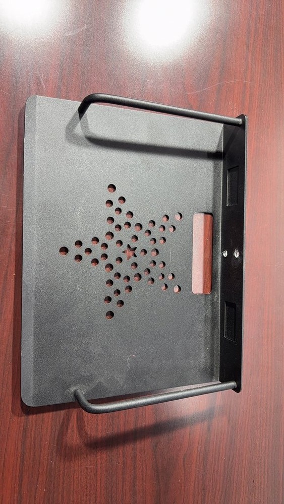 Metal Wall-Mounted Holder with Star Design