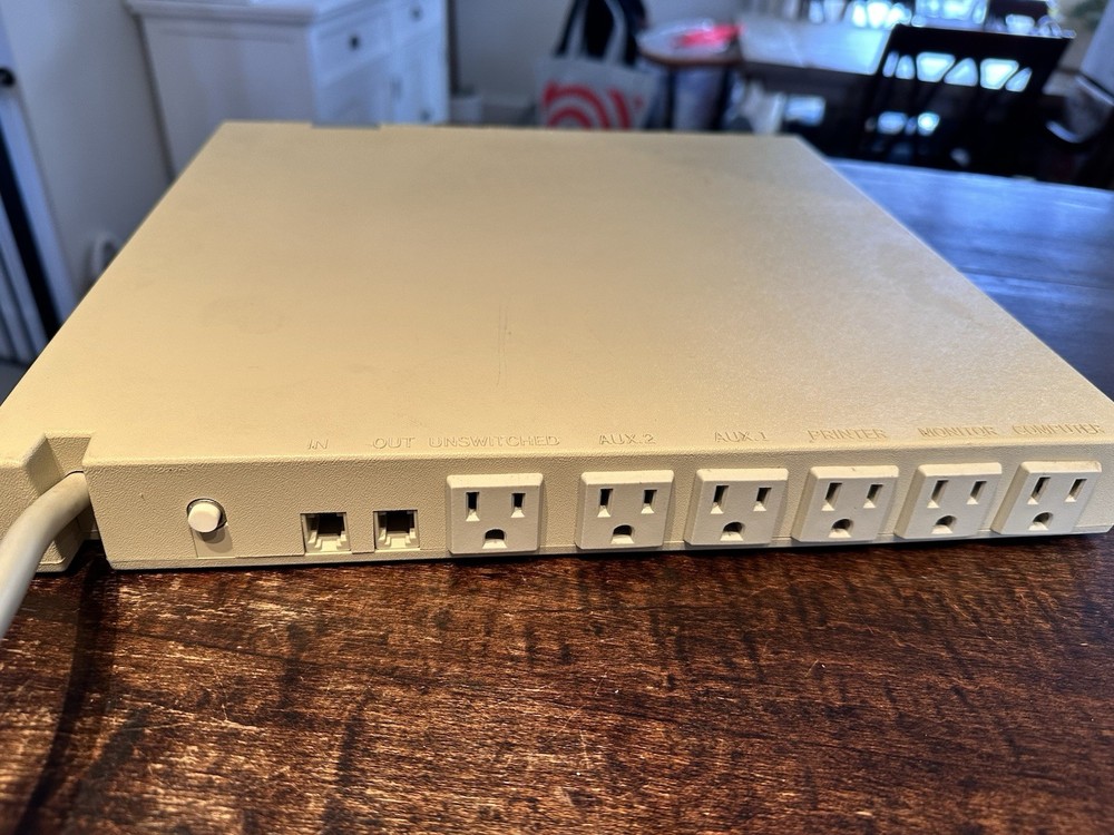 Tripp Lite isobar Touch Master Plus Model TM -6+