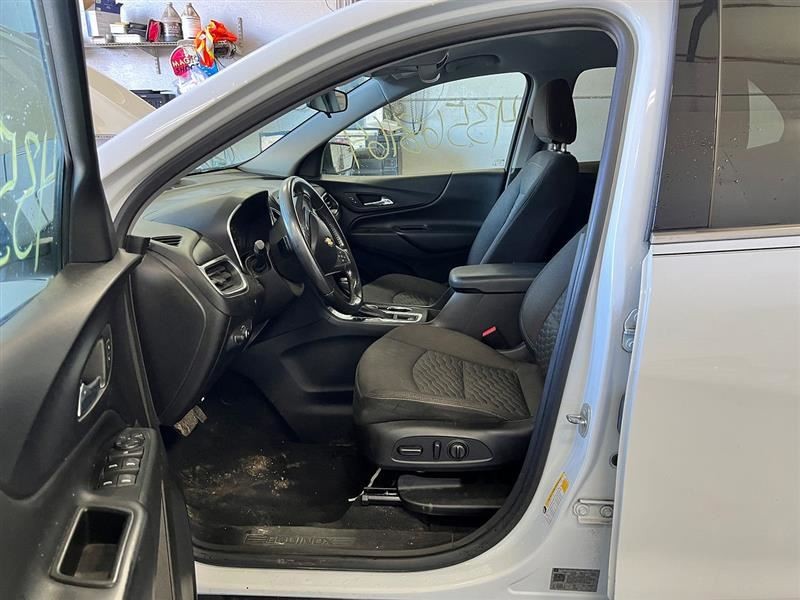 Camera/Projector Camera Front Interior Mirror Mounted Fits 19 EQUINOX 2855186