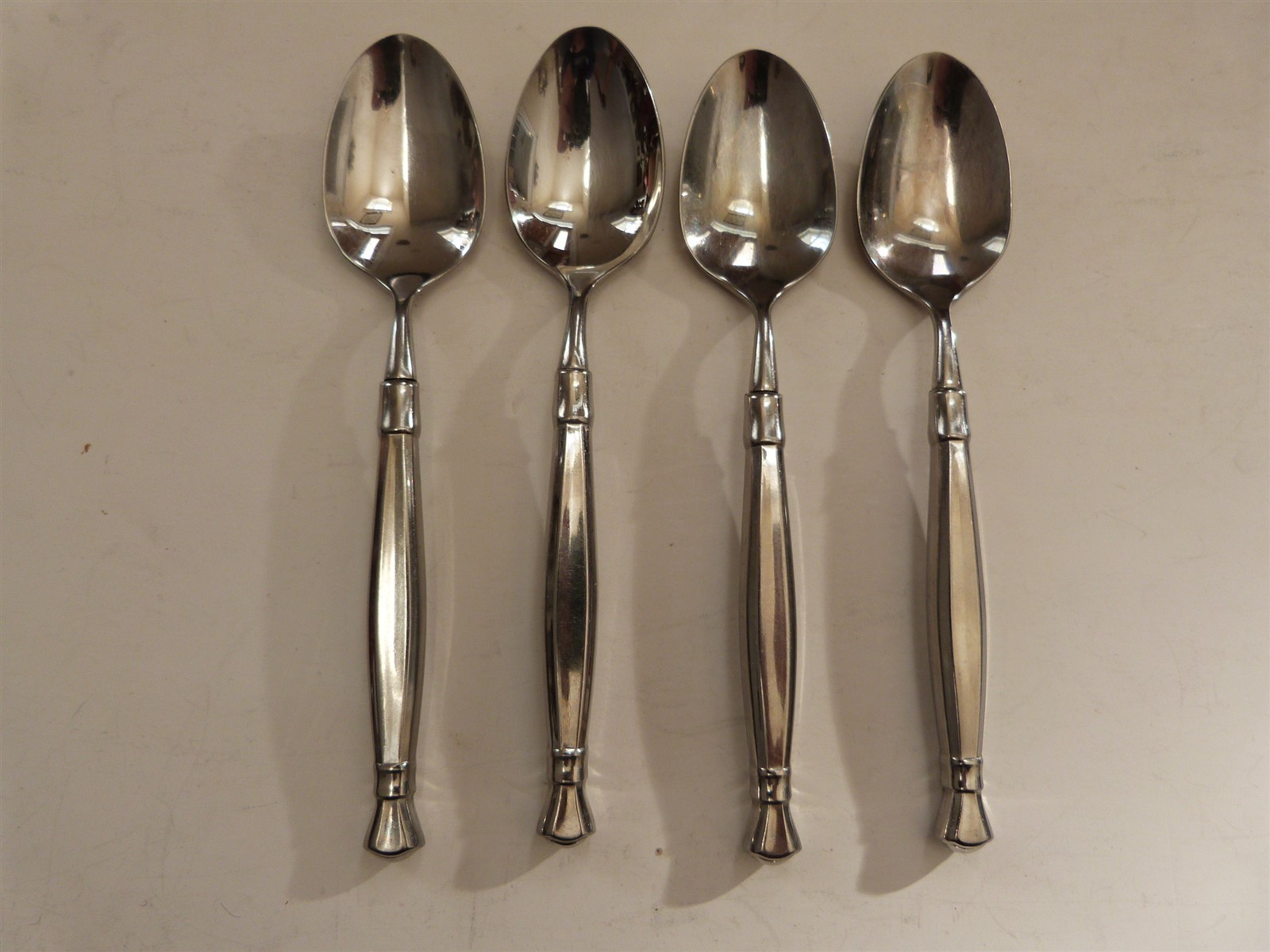 4 Oneida Act 1 One Glossy Stainless Heirloom Cube TEASPOONS 6 3/8" L1