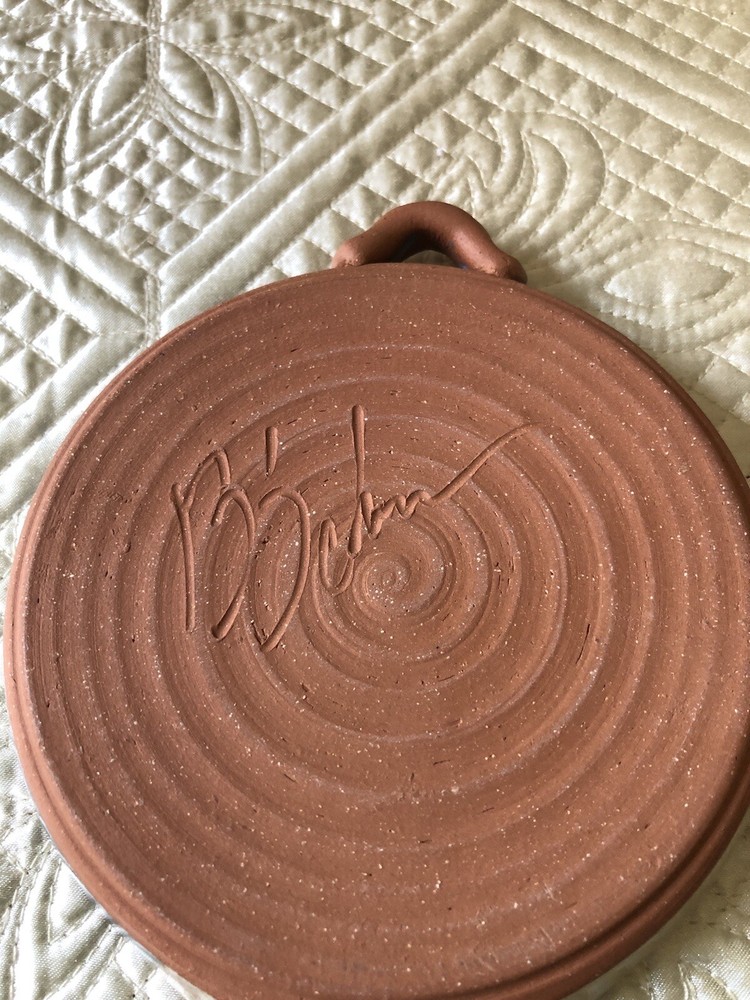 6” Two Tone Round Two-Tone Turtle Pottery Dish Signed