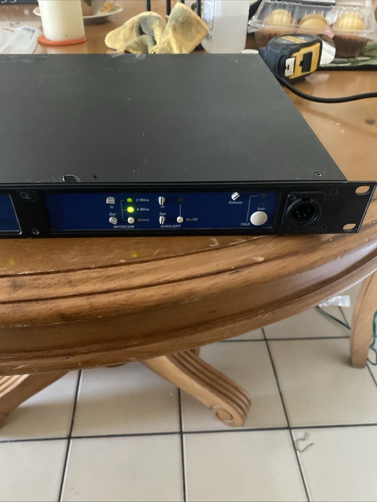 Clear-Com WBS-670 UHF Wireless Intercom System Base Station /C6 Band