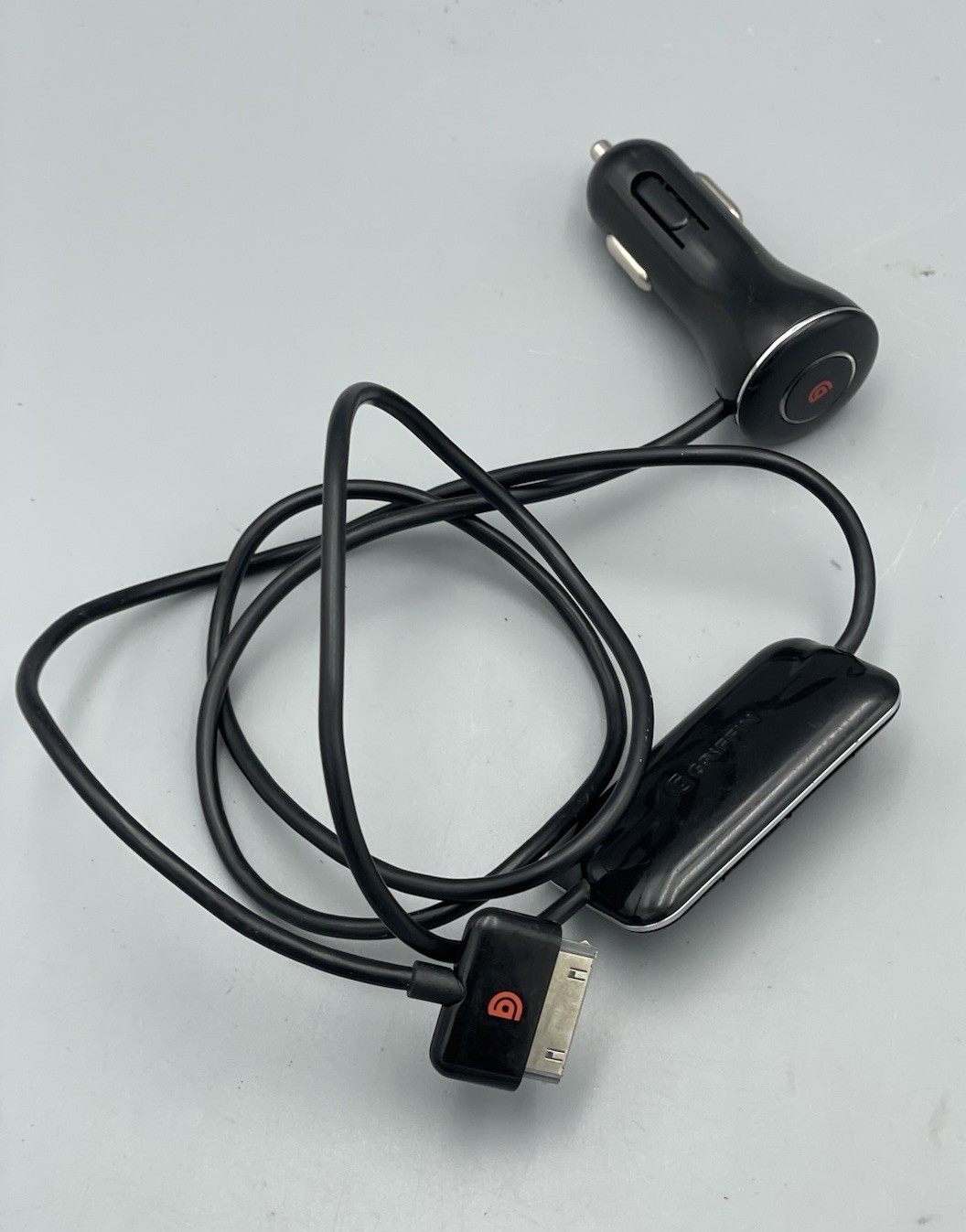 Griffin Technology iTrip FM Transmitter & Charger iPhone 4s/4/3GS iPod GA22042