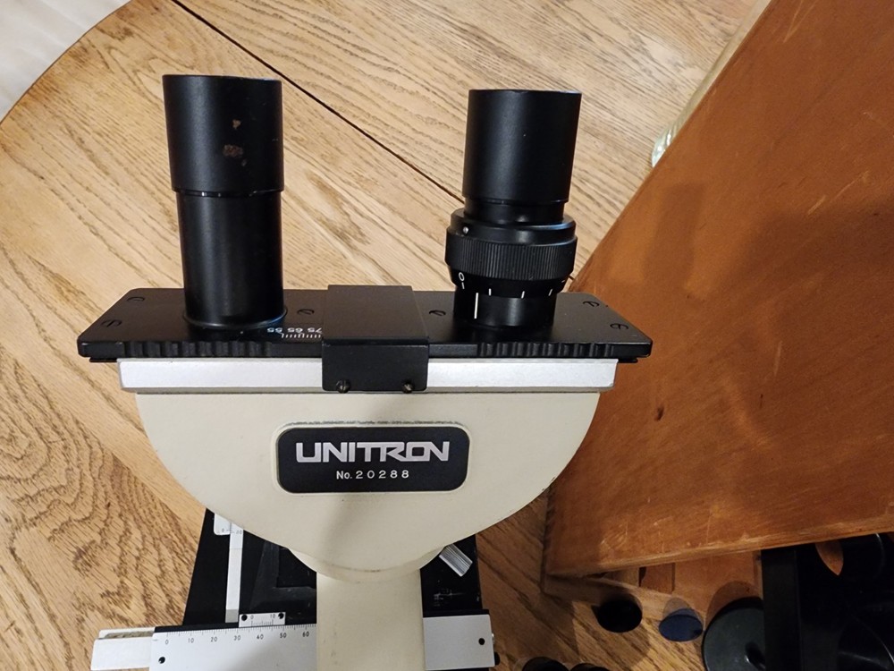 Vintage UNITRON Microscope. Excellent Condition With Box And Accessories.