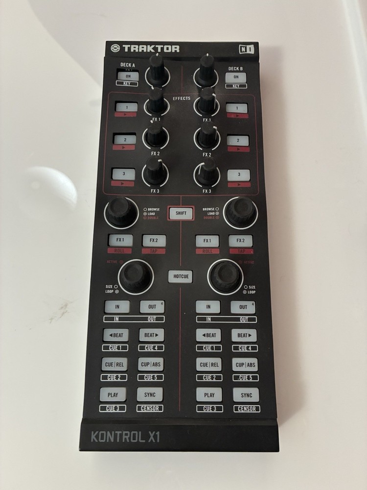 Native Instruments TRAKTOR KONTROL X1 DJ Controller Mixer Effector Looper Tested