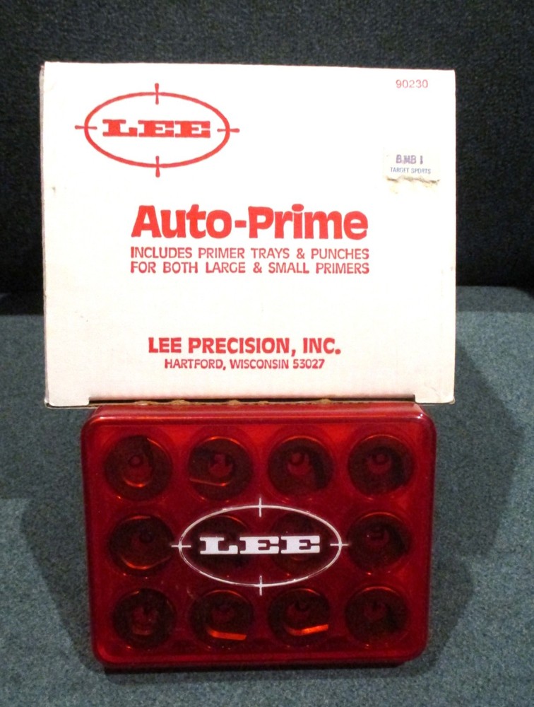 LEE AUTO-PRIME w/ INSTRUCTION SHEET + 12 LEE SHELL HOLDERS IN CASE