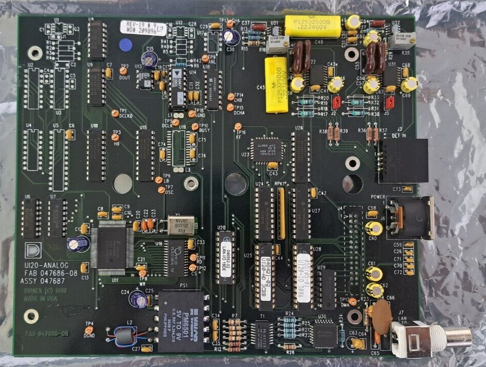 Thermo Scientific DIONEX 047687 UI20 Universal Interface Analog board