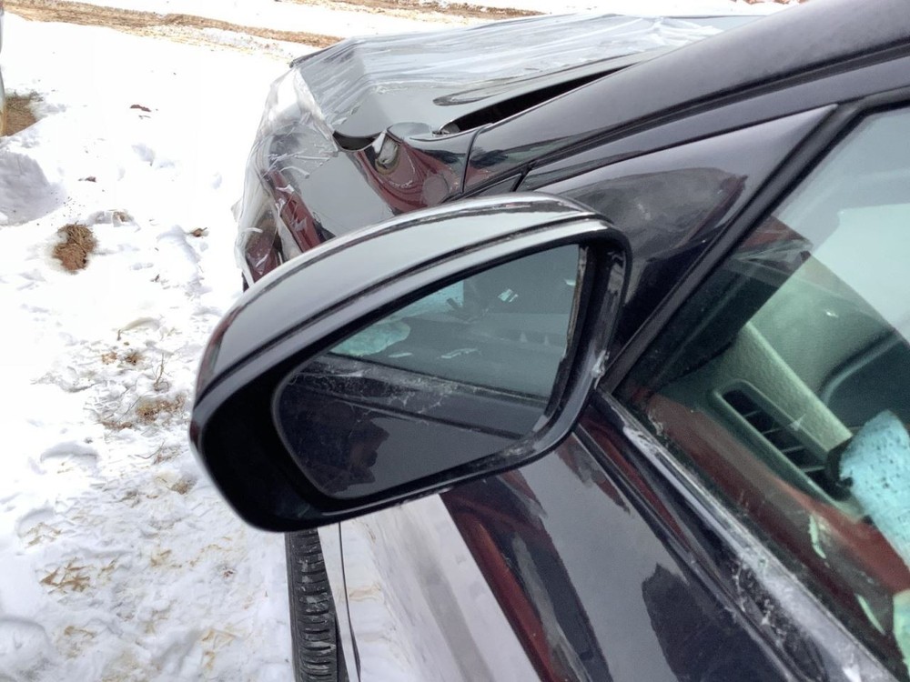 200 2015 Glove Box 4946589