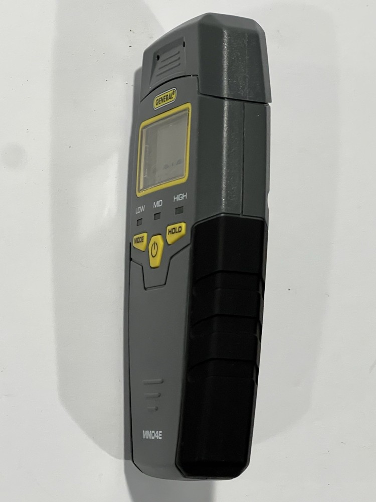 General MMD4E Moisture Meter Pin Type Digital LCD - Good Working Condition