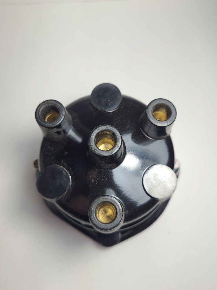Replacement 1035263M1 Distributor Cap Fits Massey Ferguson