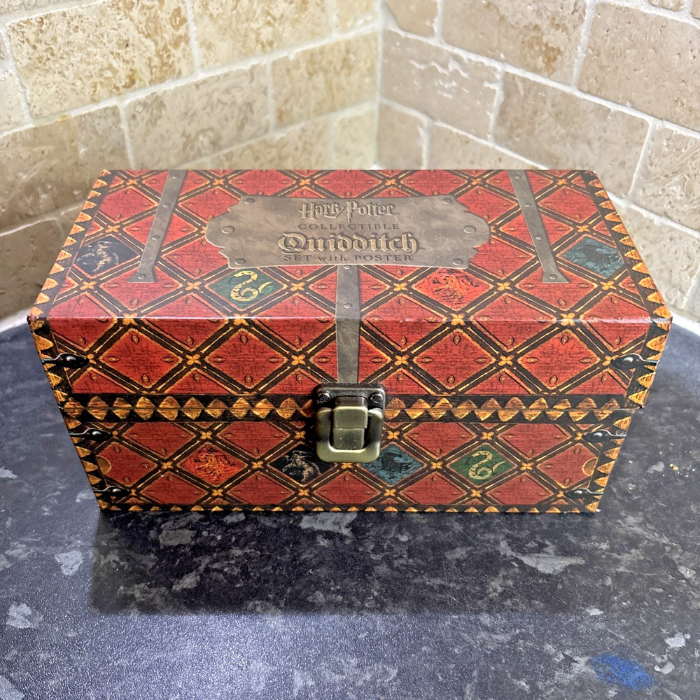 Harry Potter: Collectable Quidditch Box