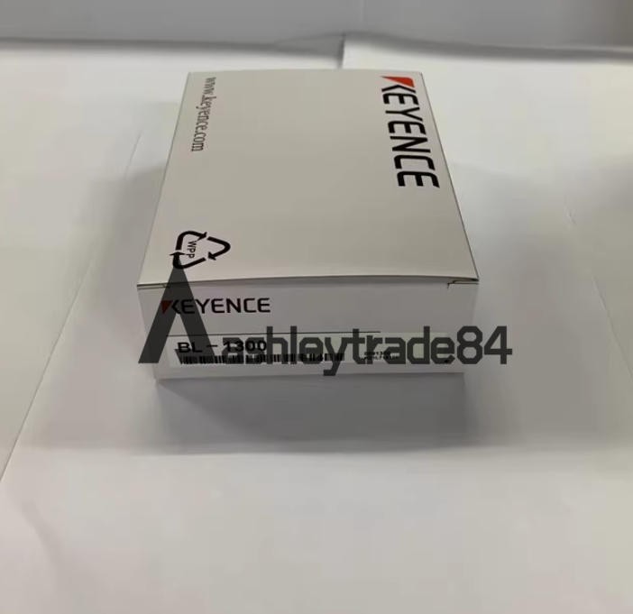 ONE NEW KEYENCE BL-1300 code reader