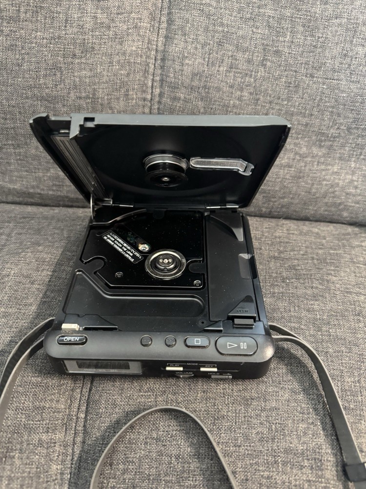 Sony D-2 Discman CD Player - Tested Works