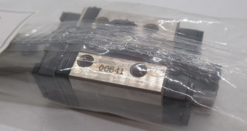 THK LINEAR GUIDE ASSEMBLY HSR12R1UUM+80LM, HIGH RIGIDITY, SELF-ALIGNING BLOCK
