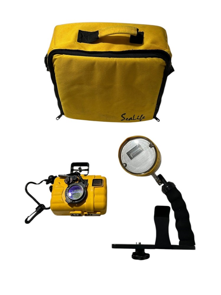SeaLife ReefMaster Underwater Camera Case & External Flash & Soft Carry Bag