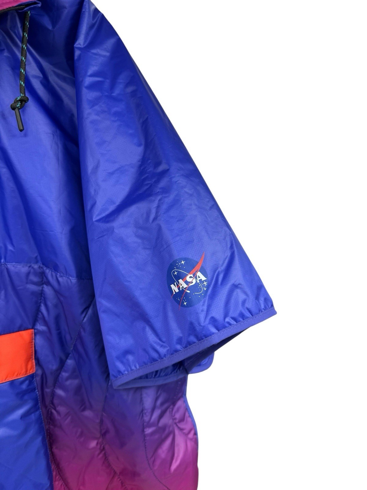 Rumpl Original Puffy Poncho NASA-ARTEMIS HORIZON L/XL Beach Camping NEW!