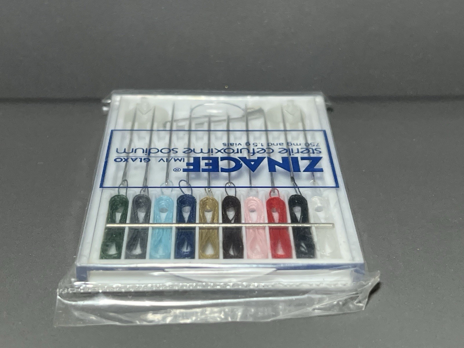 Vintage Zinacef Cefuroxime Glaxo Drug Rep Promo Mini Plastic Sewing Kit 3 x 2 in