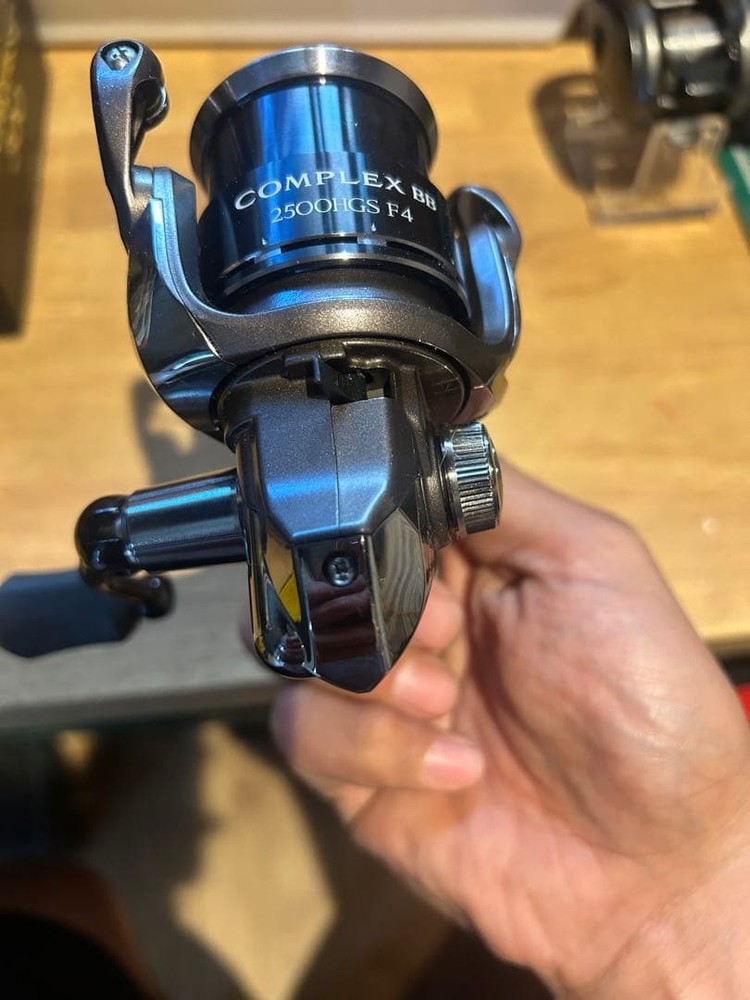 COMPLEX BB 2500HGS F4 Spinning Reel