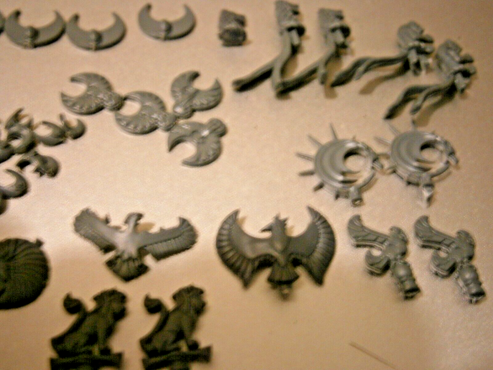 Warhammer various standard/flag add-on bits x64 pieces