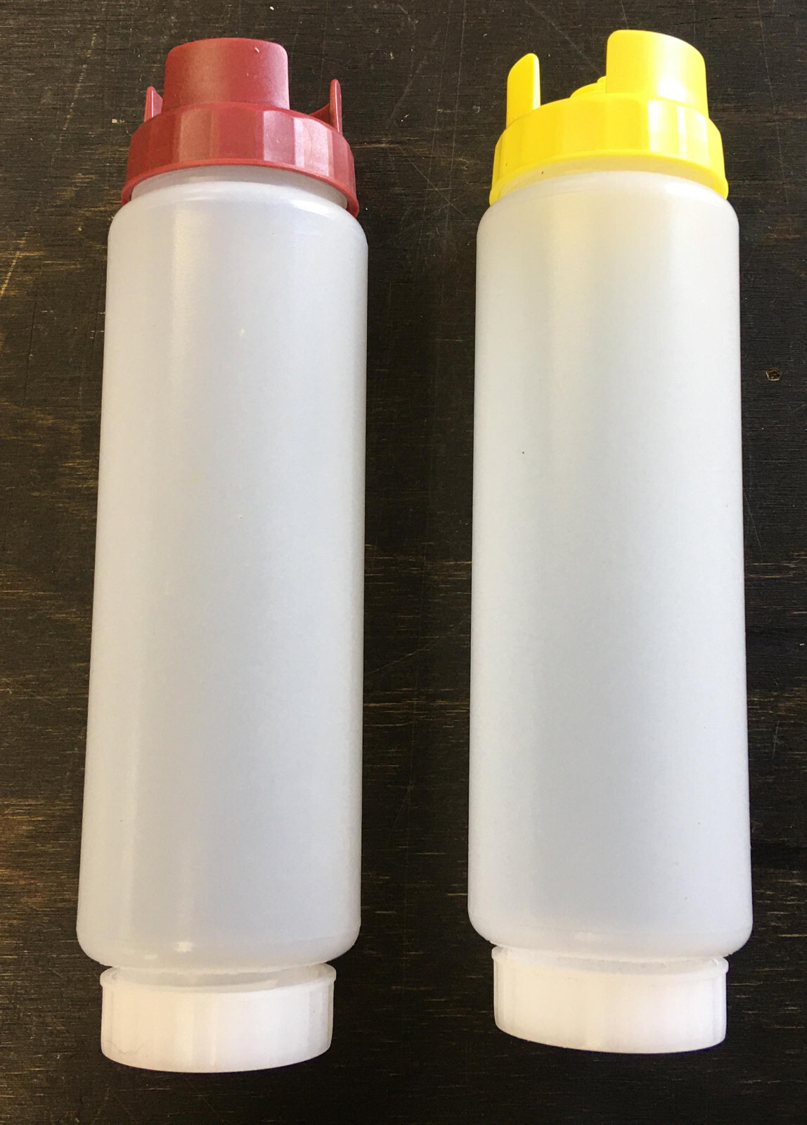FIFO - 16 oz Squeeze Bottle (2-Pack) double capped ended sauce sandwich vinegar