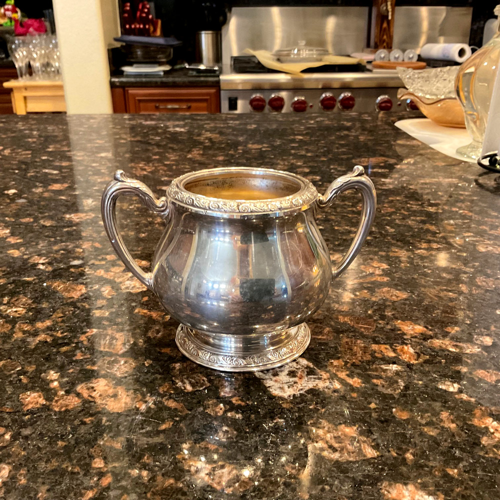 Queen Bess II (Silverplate, Hollowware) by ONEIDA SILVER Sugar Bowl