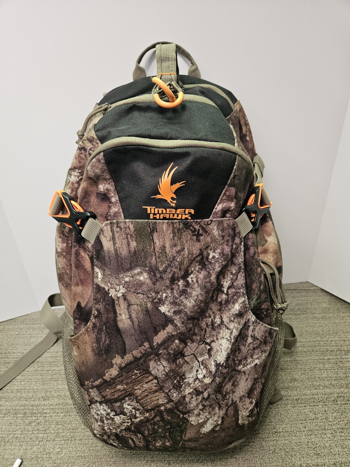 Realtree Edge "Timber Hawk" Camouflage Hunting Daypack 29.5L