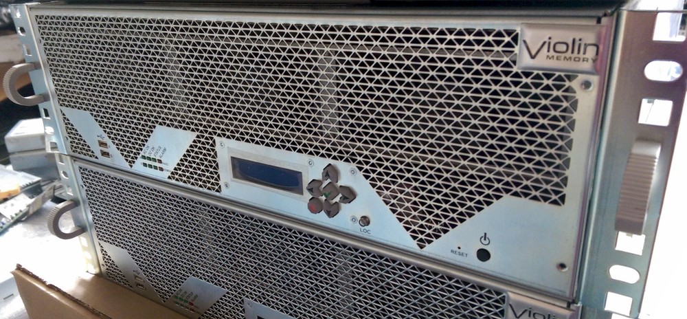 HP VMA3205 5TB SLC Flash Memory SSD Storage Array / Violin Memory 3205 AM456A