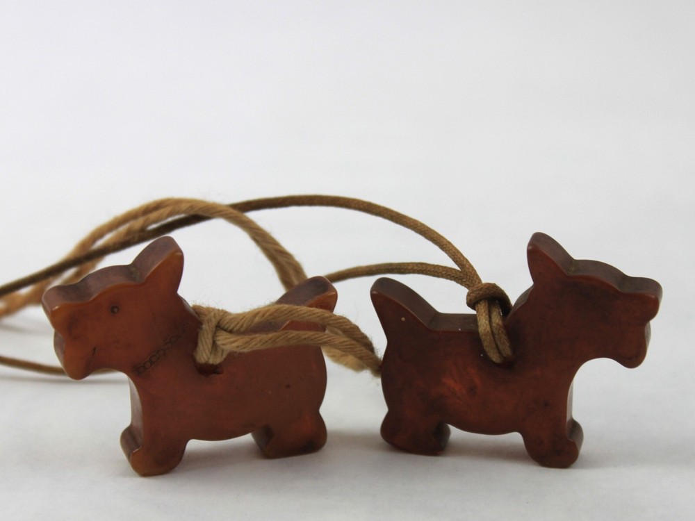 Vintage Amber Bakelite Scotty Dog Figural Charm Light Pull Set