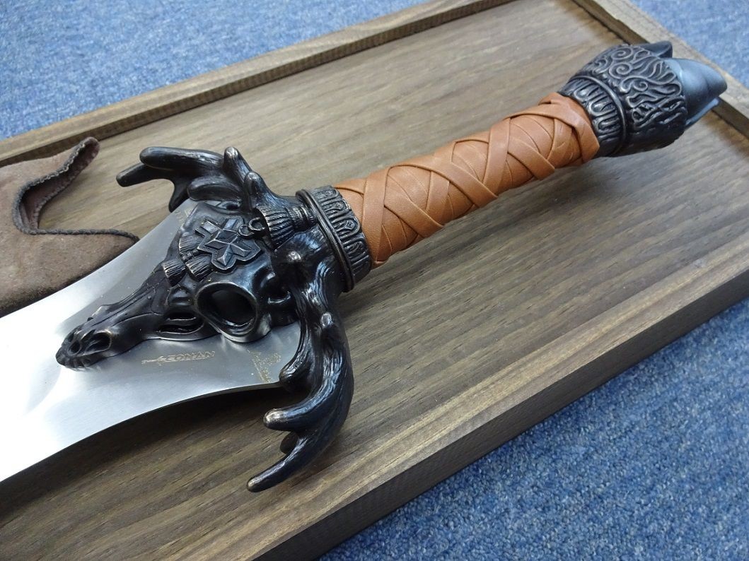 Conan's Father's Sword Solid Bronze With Sheath Boxed Collectors Limited Edition