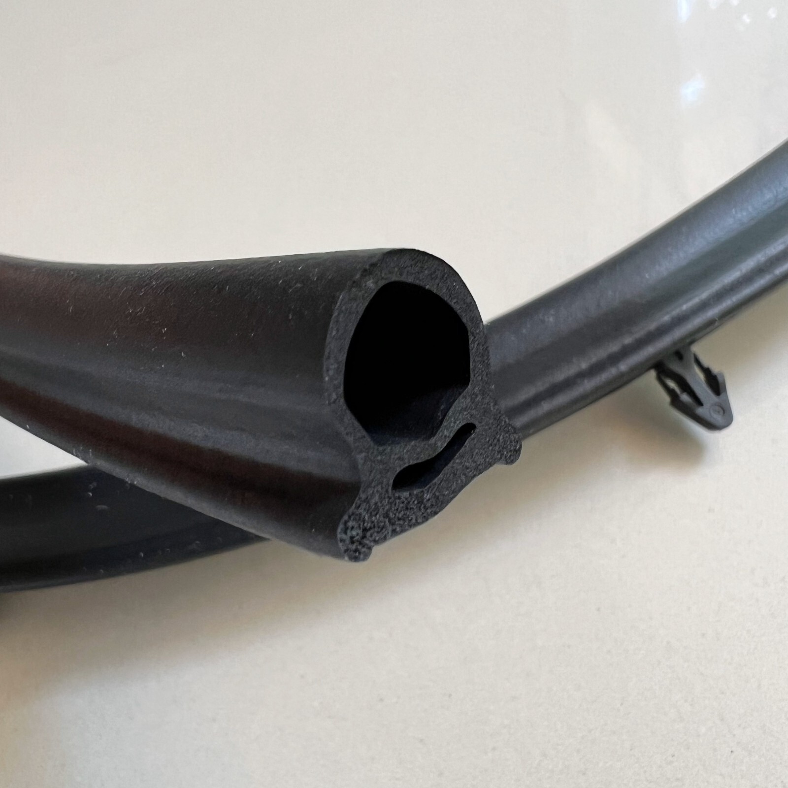 92-95 Honda Civic EG front hood to cowl grille Weatherstrip rubber seal 2D 3D 4D