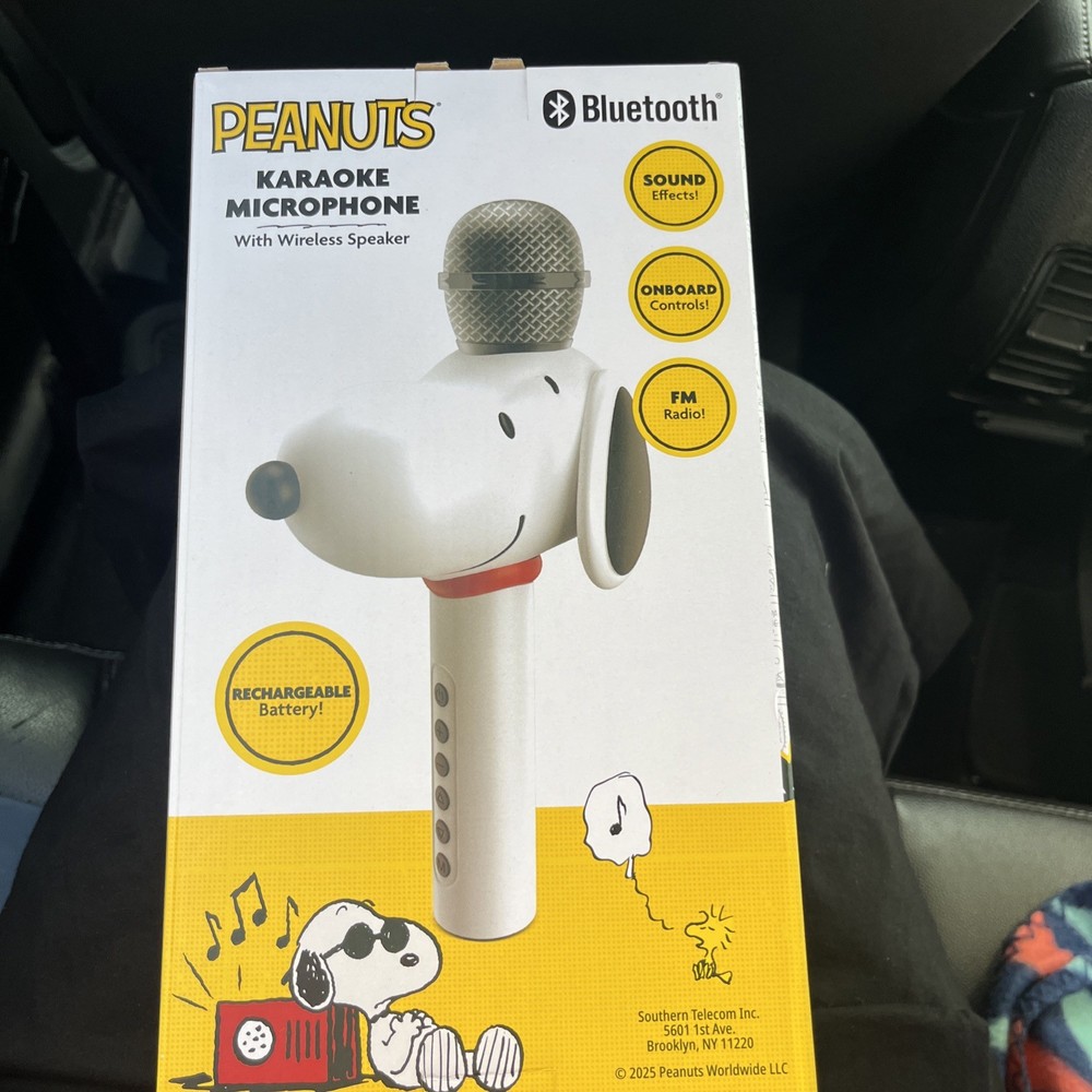 Peanuts Snoopy Bluetooth Karaoke Microphone Wireless Speaker  NEW
