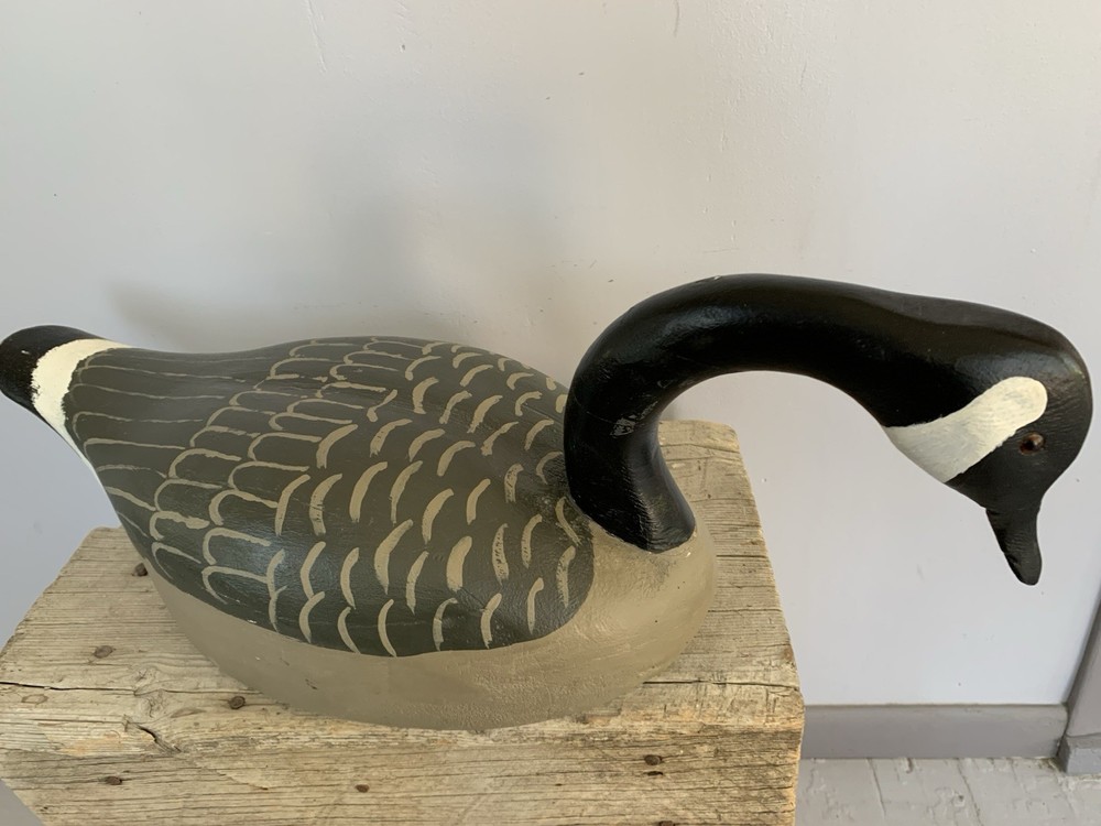 LEO TOCCHINI CANADA GOOSE DECOY/HUNTING