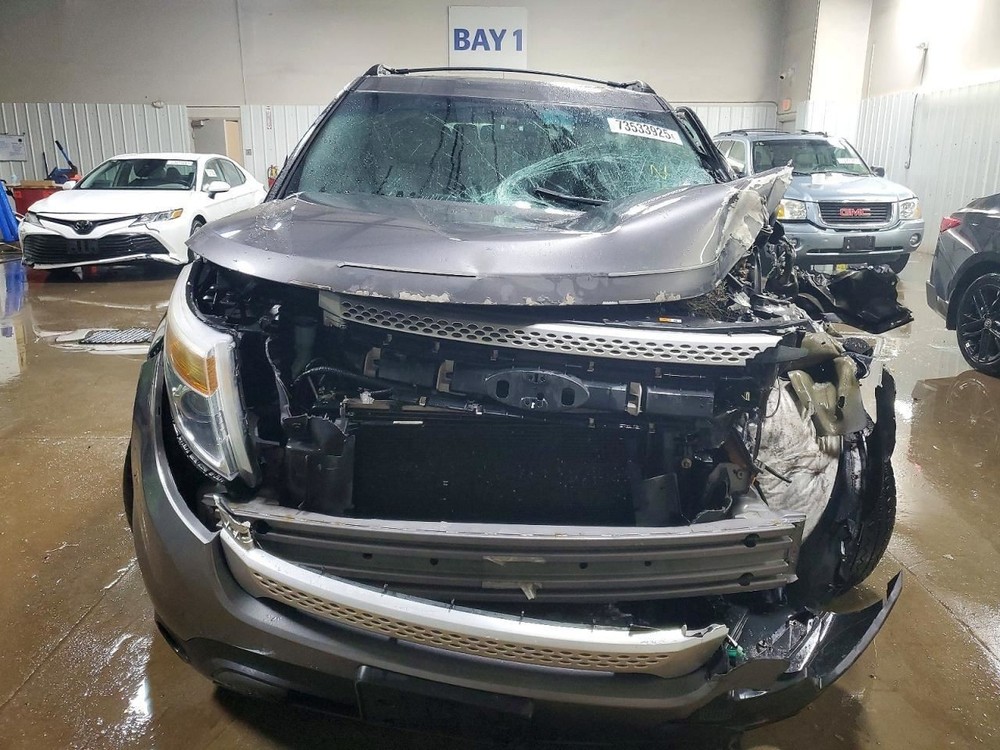 Camera/Projector Camera Tailgate Mounted Fits 13-15 EXPLORER 889769