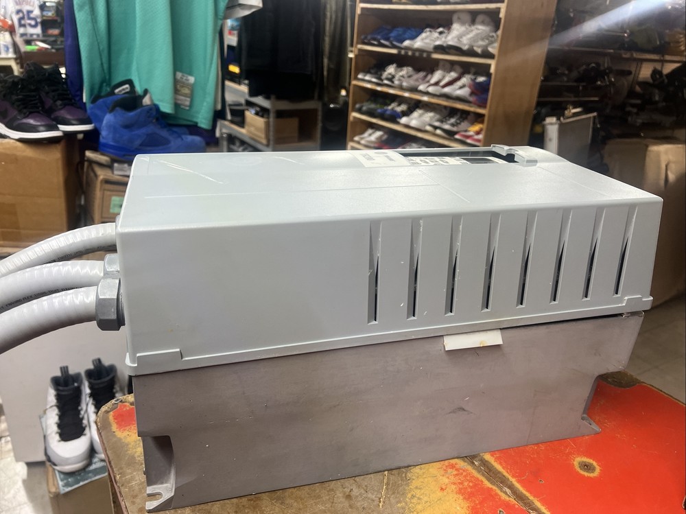 Trane TR200 25HP Variable Frequency Drive 131L1407