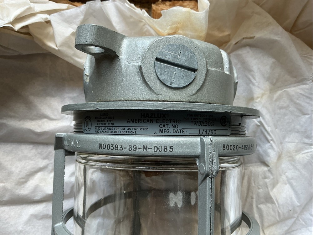 HAZLUX LIGHT FIXTURE