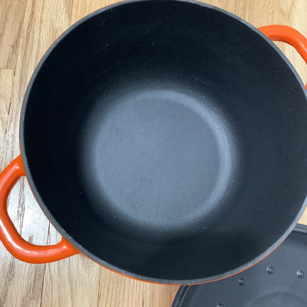 Lava Medium Cast Iron Enameled Round Casserole With Lid
