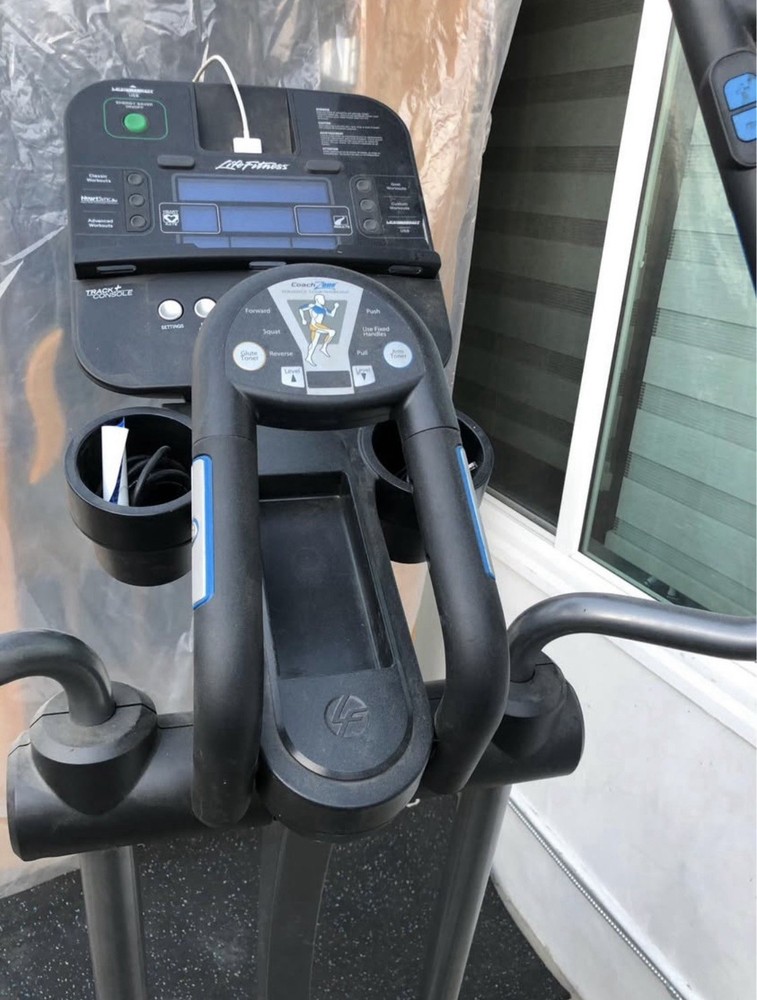 Life fitness Elliptical Machine with Multi-Function Display