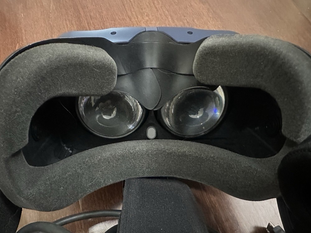 HTC VIVE Pro Headset VR Full Set Complete System Virtual Reality Kit Tested