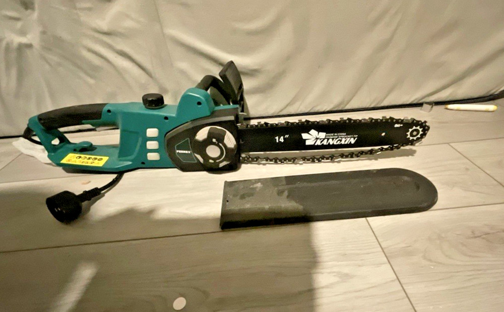 FERREX GY9600 120V Chainsaw