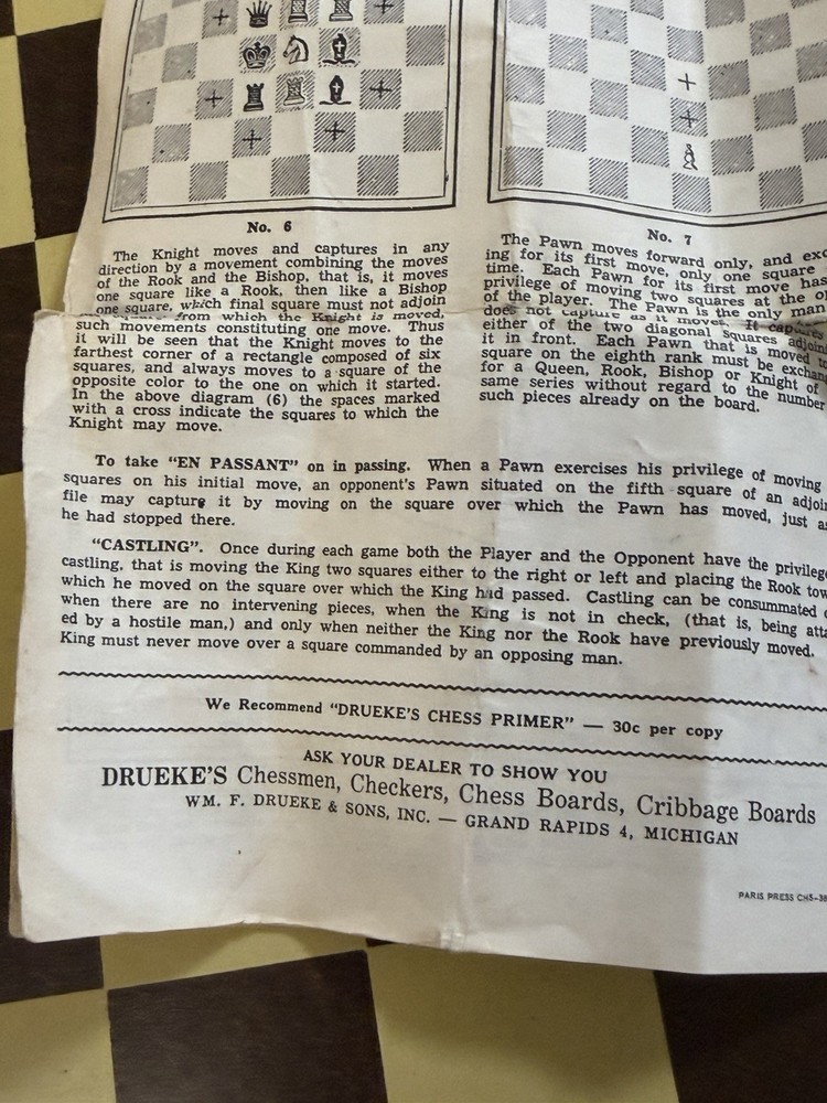 DRUEKE CHESS SET /W BOARD MODEL 133