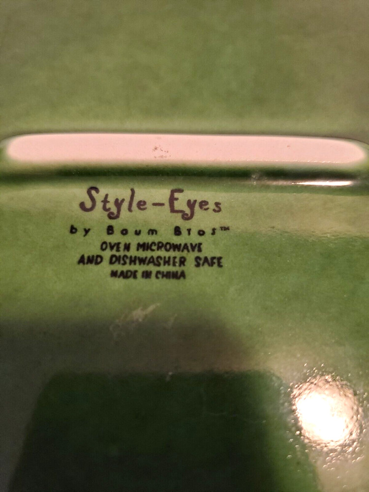 Style-Eyes by Boum Bros™ Ceramic Serving Platter Scroll-Work Edging Decorative